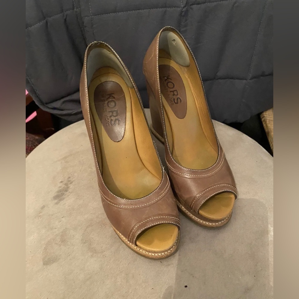MICHAEL KORS Wedge Platform Sandals Brown Size 6 - Picture 2 of 4